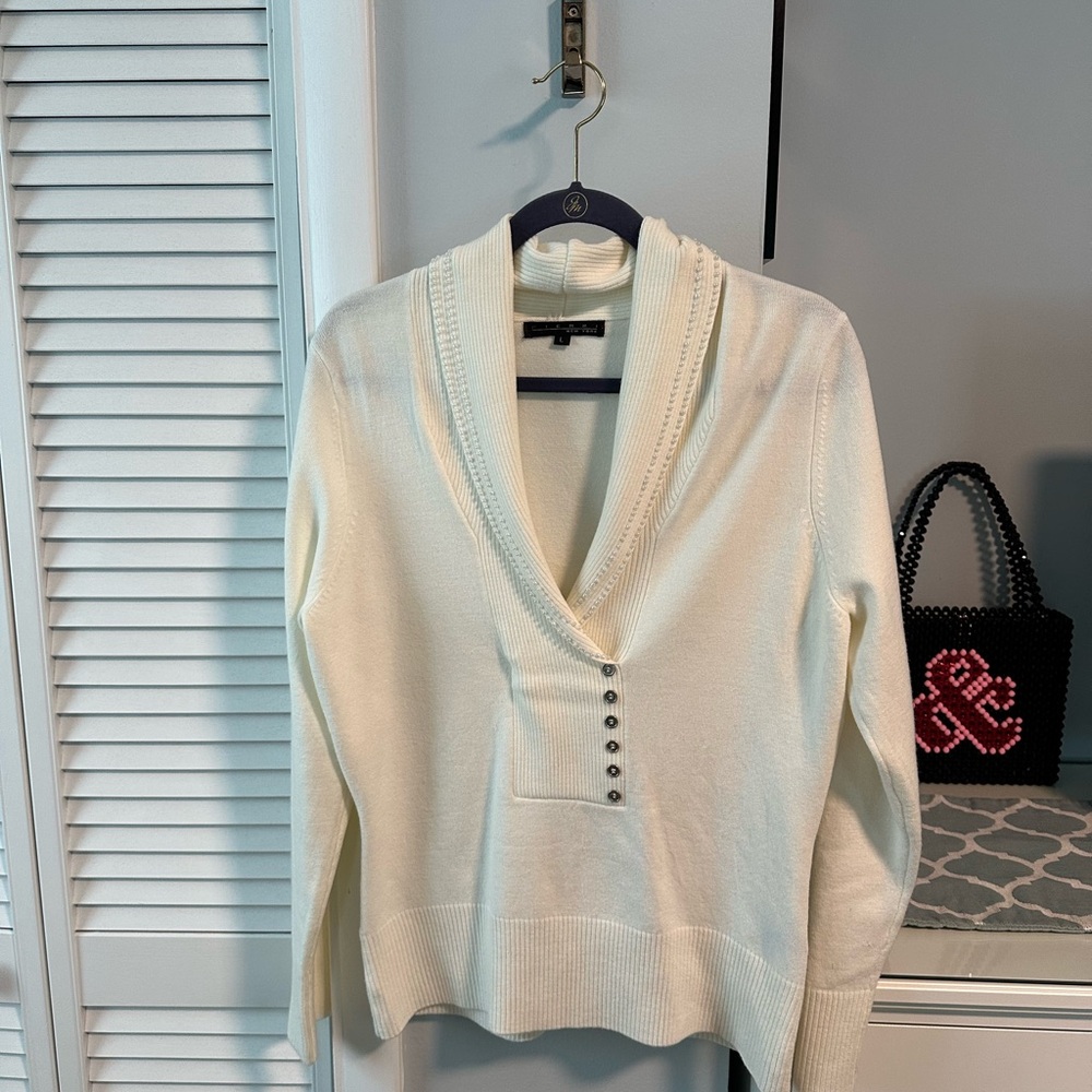 Pierri New York Cream V-Neck Sweater with Button Accents